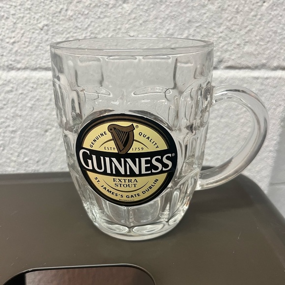 Guinness Gray Dining Mug with Textured Design - Picture 1 of 3